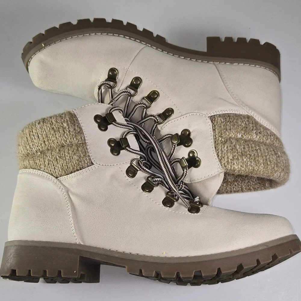 PRICE DROP Cliffs by White Mountain Pathfield Lace Up Fur Cuff Winter Boots 9.5M